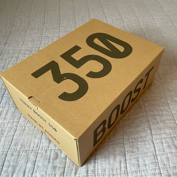 Yeezy Boost 350 V2 'Yeshaya Non-Reflective’ Shoes - Picture 11 of 15